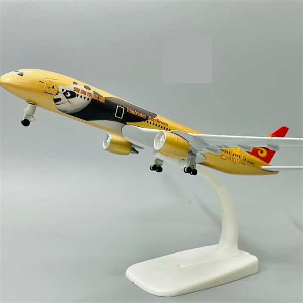 Mô hình máy bay Hainan Panda Boeing B787 gold kích thước 20cm MB20090