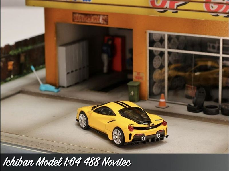 Mô hình xe Ferrari 488 Novitec mở được nắp máy sau limited 399pcs tỉ lệ 1:64 Ichiban model OT64250