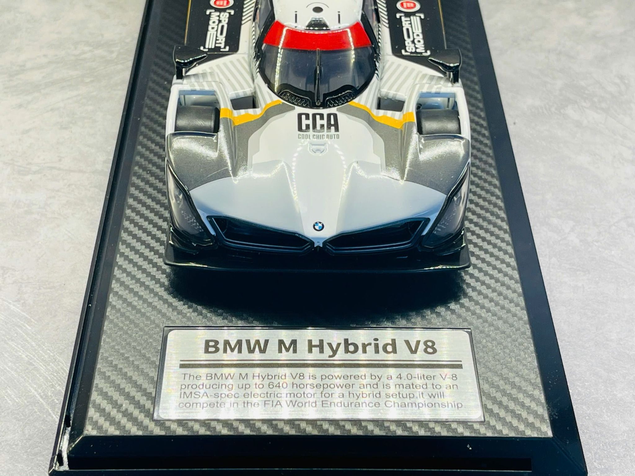 Mô hình xe BMW M Hybrid V8 full open - có đèn tỉ lệ 1:24 CCA OT24050
