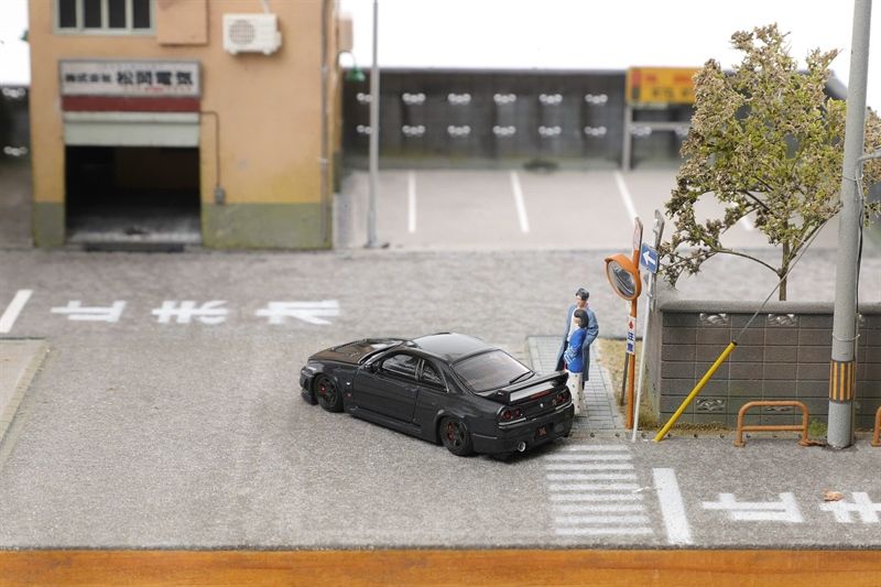 Mô hình xe Nissan GT R33 Full carbon tỉ lệ 1:64 Focal Horizon FH64045