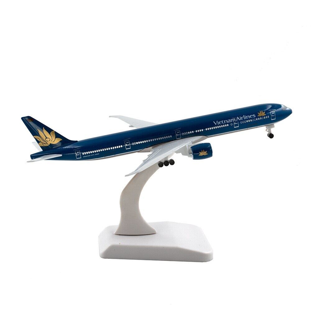 Mô hình máy bay Viet Nam Airlines Boeing B777 300ER 20cm MB20011