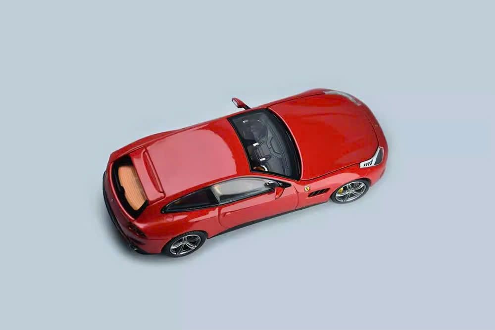 Mô hình xe Ferrari GTC4 Lusco mở được capo tỉ lệ 1:64 Phantom Knight OT64097