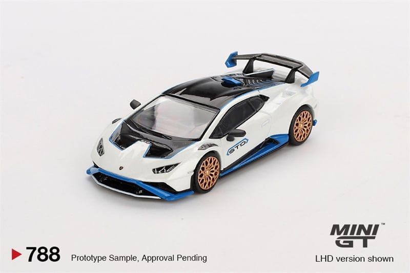 Mô hình xe Lamborghini Huracán STO Bianco Asopo bản card tỉ lệ 1:64 MiniGT MGT00788-BL