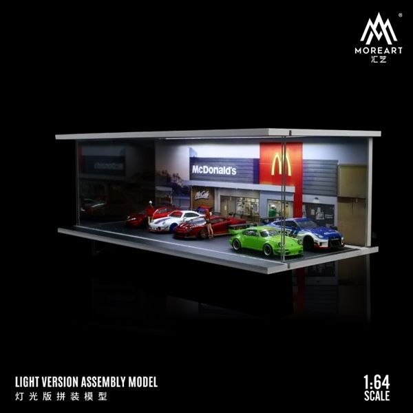 Hộp trưng bày mica mô phỏng cửa hàng McDonald's kích thước 30x13.3x10cm tỉ lệ 1:64 MoreArt MO914203