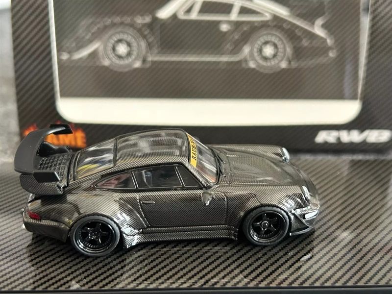 Mô hình xe Porsche 964 Rauh welt RWB full carbon + đế carbon tỉ lệ 1:64 Flame model OT64251