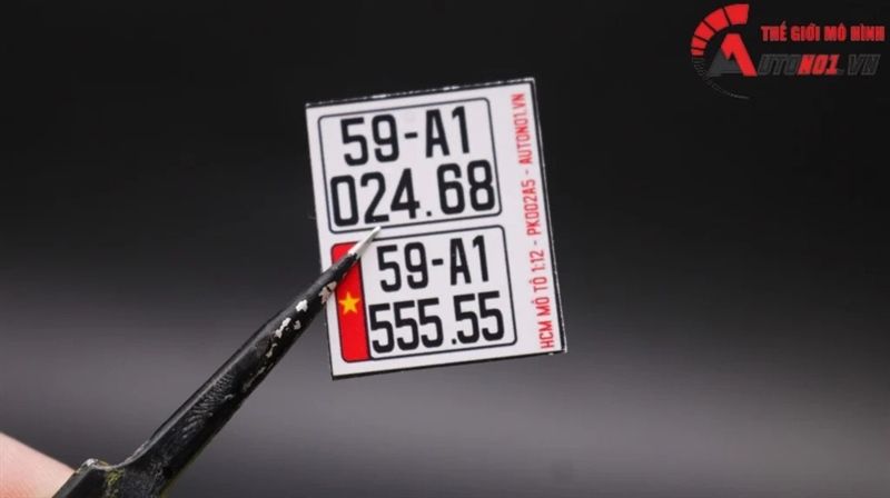 Biển số xe mô hình cho mô tô 1:12 Autono1 PK002A