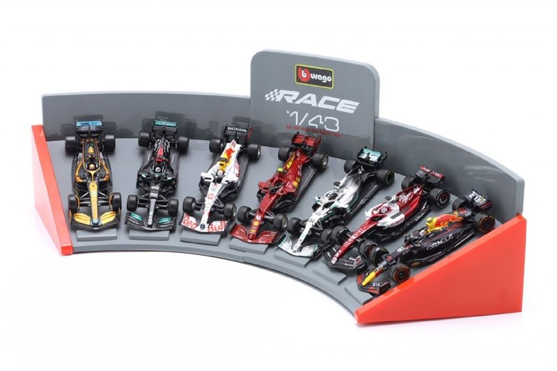 Phụ kiện trưng bày xe mô hình Arena Display Kit trưng 7 xe tỉ lệ 1:43 Bburago 18-36006 PK515
