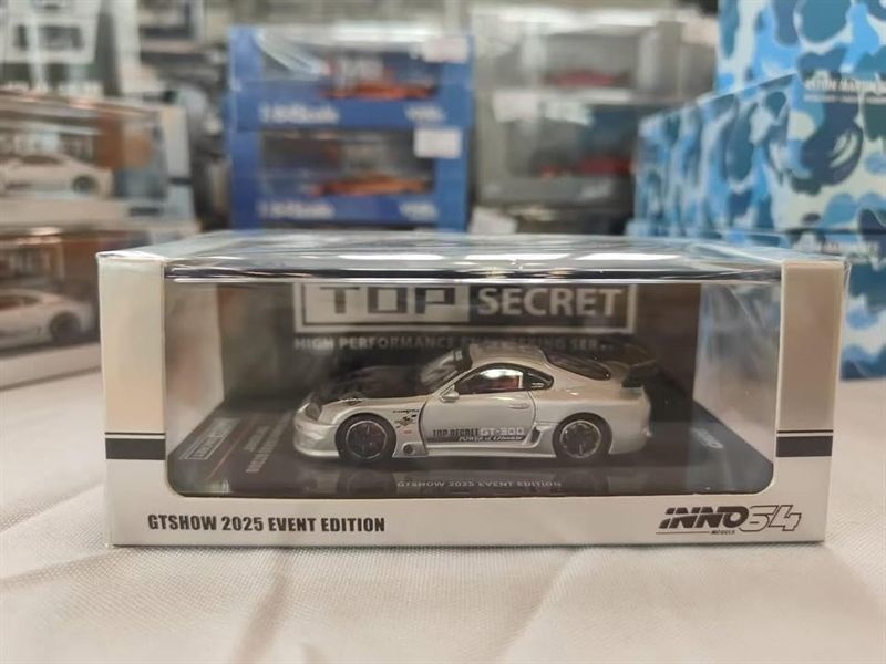 Mô hình xe TOYOTA SUPRA (A80) GT300 “TOP SECRET” SILVER | 2025 CHINA GT SHOW tỉ lệ 1:64 Inno64 IN64-A80TS-GTSHOW25