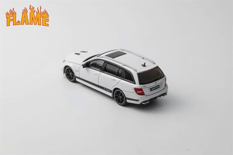 Mô hình xe Mercedes-Benz C63 AMG Edition 507 tỉ lệ 1:64 Flame Model OT64100