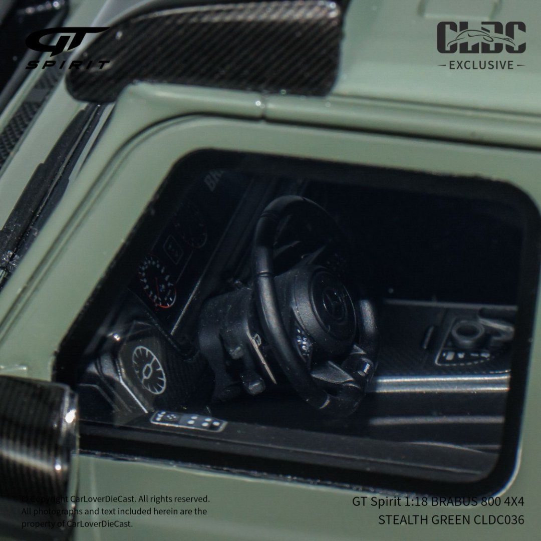 Mô hình xe Mercedes-Benz Brabus G800 4X4 Stealth Green tỉ lệ 1:18 GT Spirit CLDC036