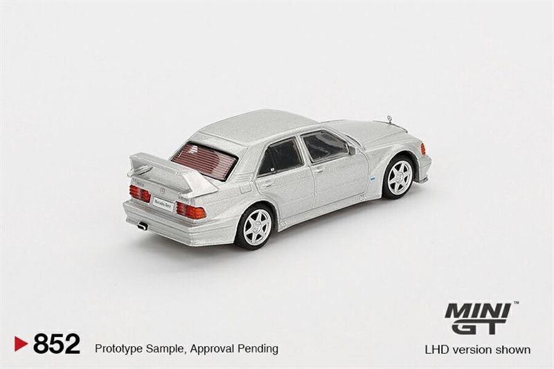 Mô hình xe Mercedes-Benz 190E 2.5-16 Evolution II Astral Silver tỉ lệ 1:64 MiniGT MGT00852-CH
