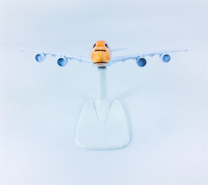 Mô hình máy bay ANA Orange Turtle Kai A380 có đế 16cm MB16211