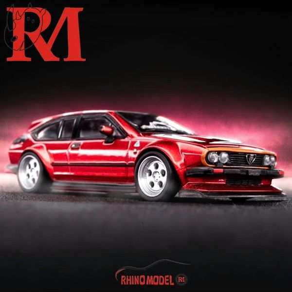 Mô hình xe 1/64 Alfa Romeo GTV6 wide body, open cover with engine details tỉ lệ 1:64 RM Rhinoceros OT64087