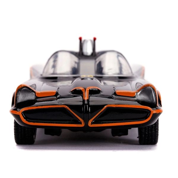 Mô hình xe Batman 1966 Classic TV Series Batmobile & Batman Figure DC Comics tỉ lệ 1:32 Jada Toys 31703