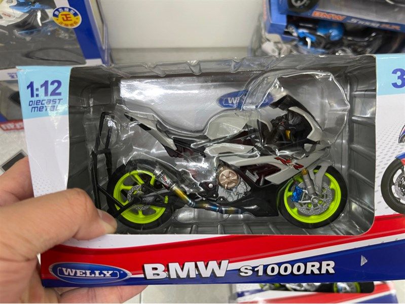 Mô hình xe độ Bmw S1000rr gray độ mâm - độ pô titan tỉ lệ 1:12 Autono1 Welly D226M