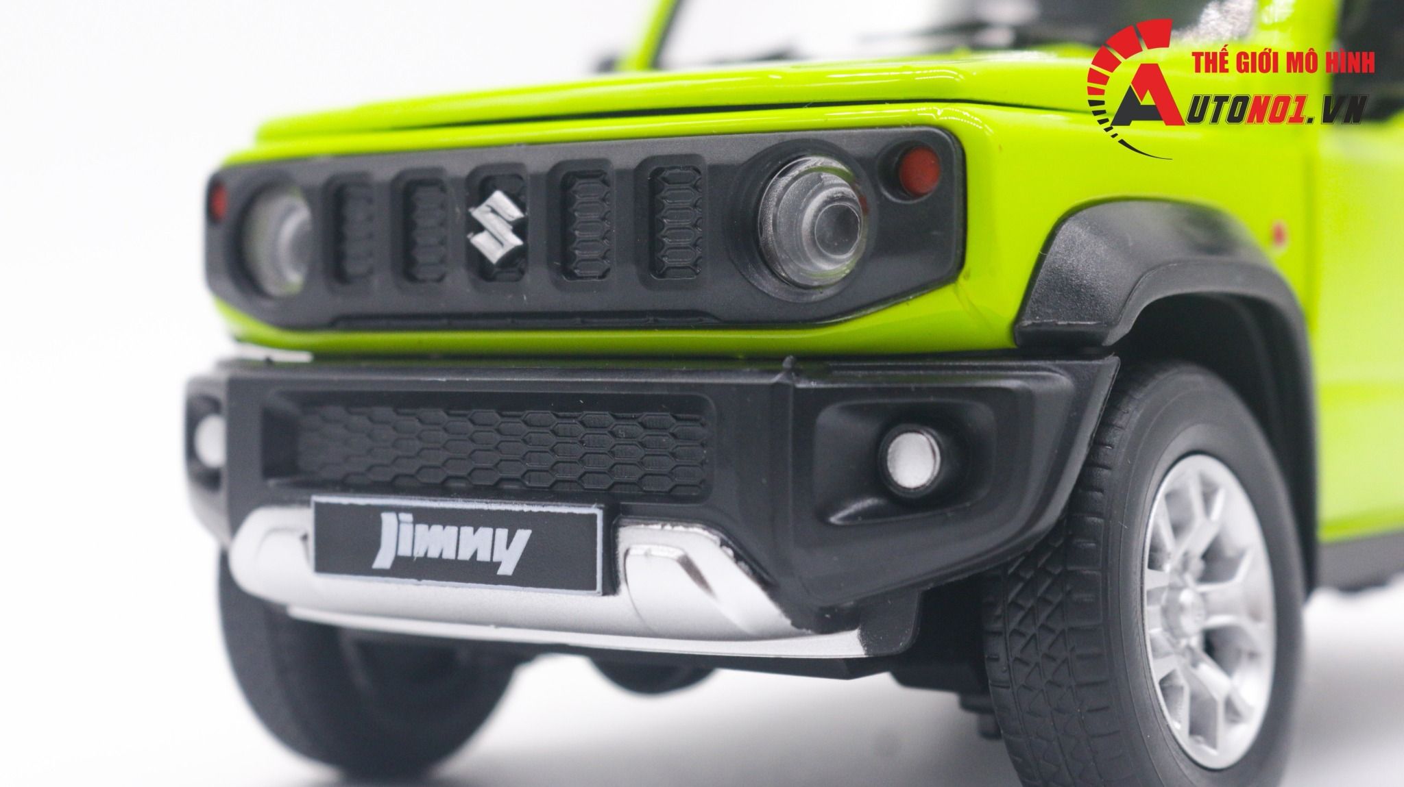 Mô hình xe Suzuki Jimny SUV địa hình 1:18 CCA OT134