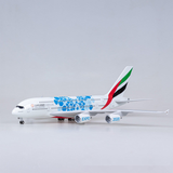  Mô hình máy bay Emirates Expo 2020 Airbus A380 47cm có đèn led tự động theo tiếng vỗ tay hoặc chạm MB47063 