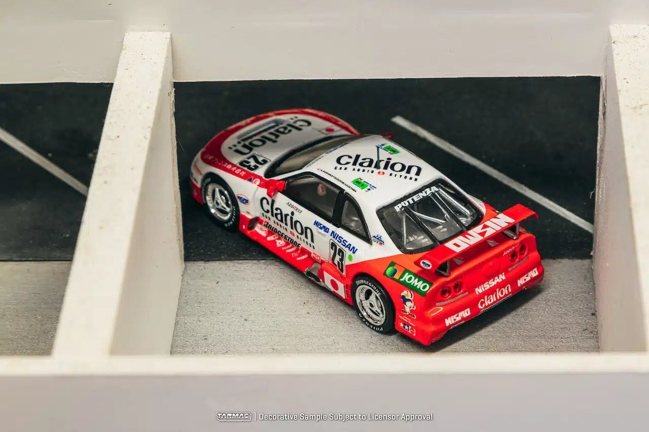 Mô hình xe Nissan NISMO GT-R LM 24h of Le Mans 1995 Presentation tỉ lệ 1:64 Tarmac Works T64-067-95LM23
