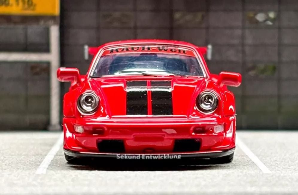 Mô hình xe Porsche Rauth Welt RWB 964 wipe body red low tail tỉ lệ 1:64 Star model OT64024