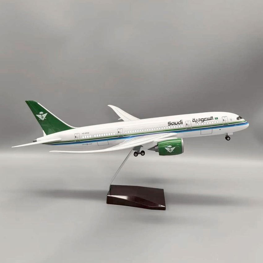 Mô hình máy bay SAUDI Airline Boeing B787 Dreamliner 47cm có đèn led tự động theo tiếng vỗ tay hoặc chạm MB47079