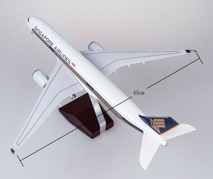 Mô hình máy bay Singapore Airlines Airbus A350 47cm có đèn led tự động theo tiếng vỗ tay hoặc chạm MB47069