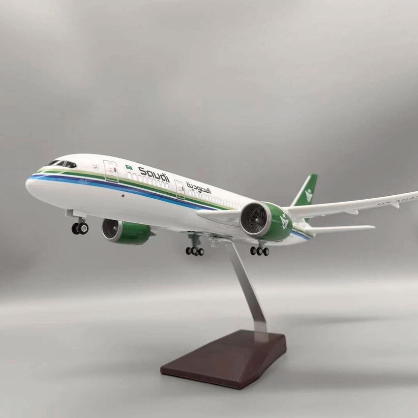 Mô hình máy bay SAUDI Airline Boeing B787 Dreamliner 47cm có đèn led tự động theo tiếng vỗ tay hoặc chạm MB47079