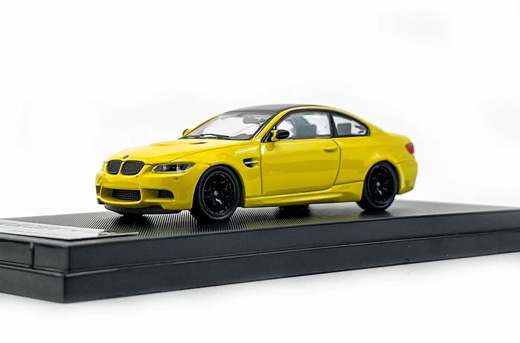 Mô hình xe BMW M3 E92 Coupe tỉ lệ 1:64 Fine model OT64314