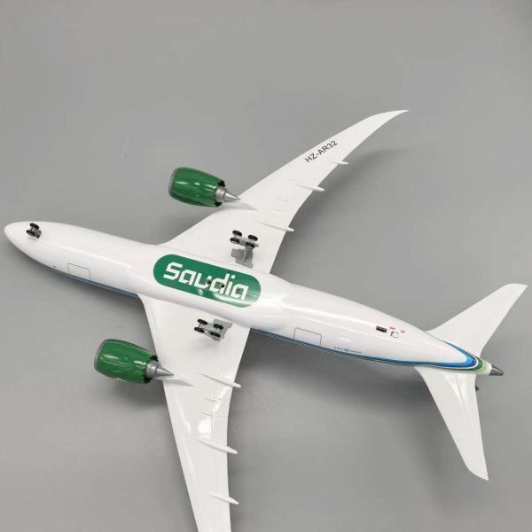 Mô hình máy bay SAUDI Airline Boeing B787 Dreamliner 47cm có đèn led tự động theo tiếng vỗ tay hoặc chạm MB47079