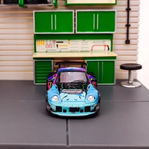 Mô hình xe Porsche 993 RWB Monster Energy Pink black tỉ lệ 1:64 Street weapon OT64079