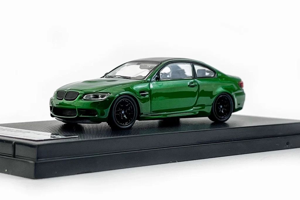 Mô hình xe BMW M3 E92 Coupe tỉ lệ 1:64 Fine model OT64314
