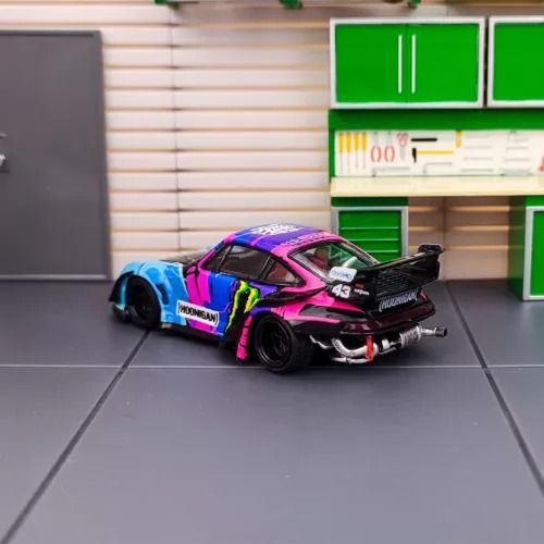 Mô hình xe Porsche 993 RWB Monster Energy Pink black tỉ lệ 1:64 Street weapon OT64079