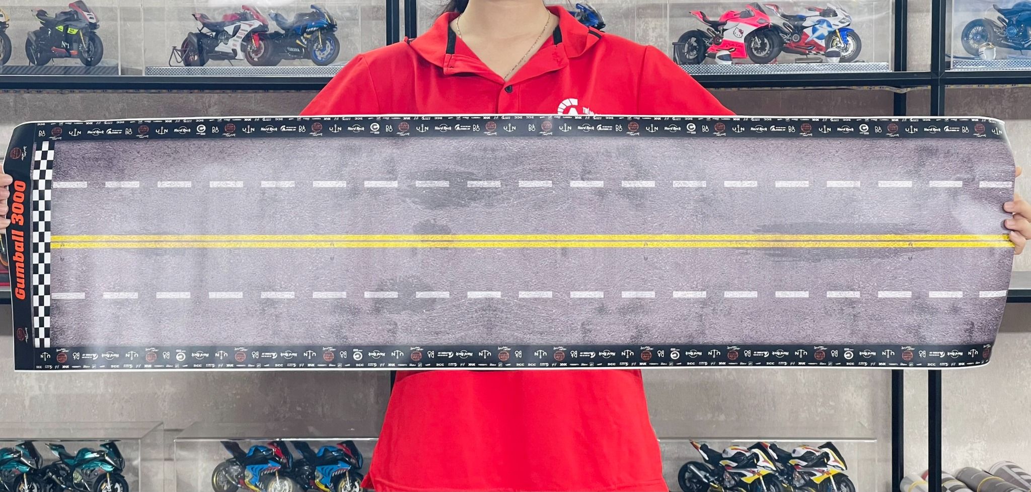 Diorama mặt đường/ bãi đỗ xe parking in PP Gumball3000 cán mờ chống nước bụi bẩn khổ dài 60 - 120cm cho xe mô hình 1:24 DR044