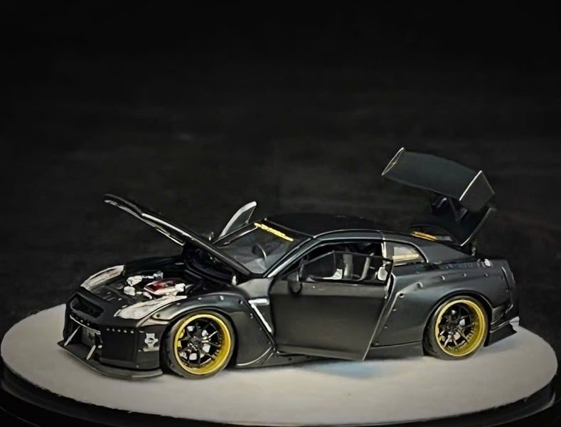Mô hình xe cao cấp Nissan GTR R35 Rocket Pandem black full open Limited 999pcs tỉ lệ 1:64 PGM PGM-640702