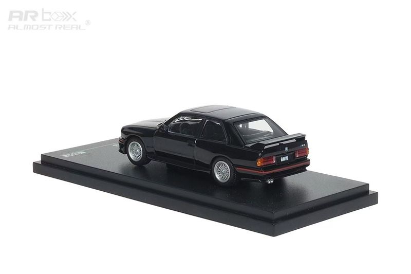 Mô hình xe BMW 3 Series 3 Series M3 1st generation Mk1 E30 Sedan version tỉ lệ 1:64 AR box OT64392