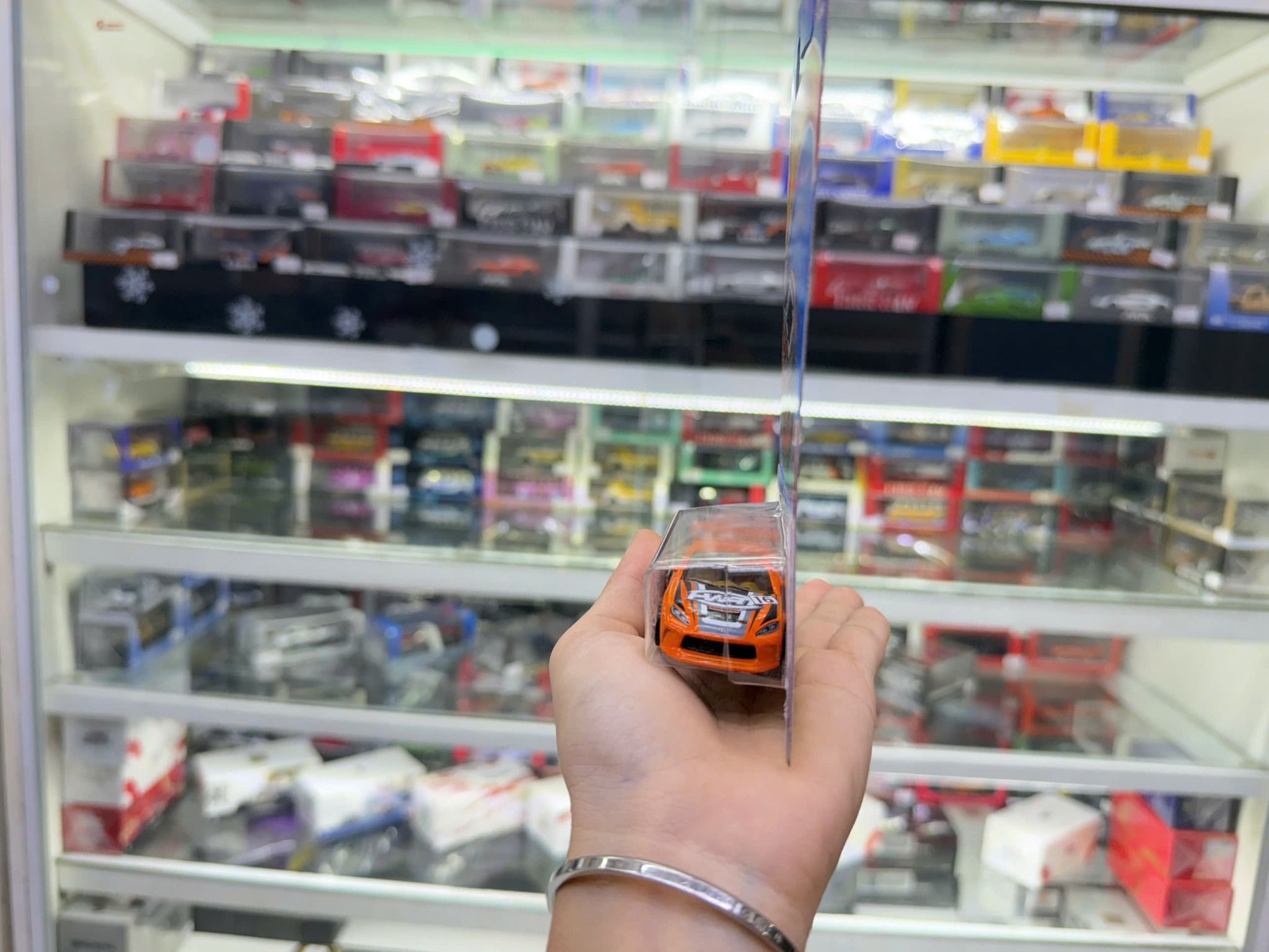 Đồ chơi mô hình xe Hot wheels kim loại có bản quyền chính hãng tỉ lệ 1:64 C4982