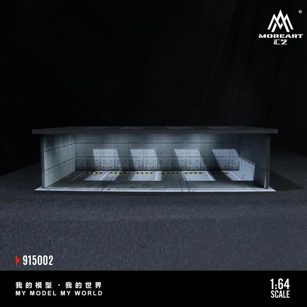 Hộp trưng bày mica mô phỏng bãi đỗ xe trong nhà có đèn sạc type C - Underground packing garage scene 02 tỉ lệ 1:64 MoreArt MO915002