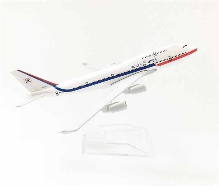 Mô hình máy bay chuyên cơ tổng thống Hàn Quốc Korean Air Boeing B747-400 16cm MB16005