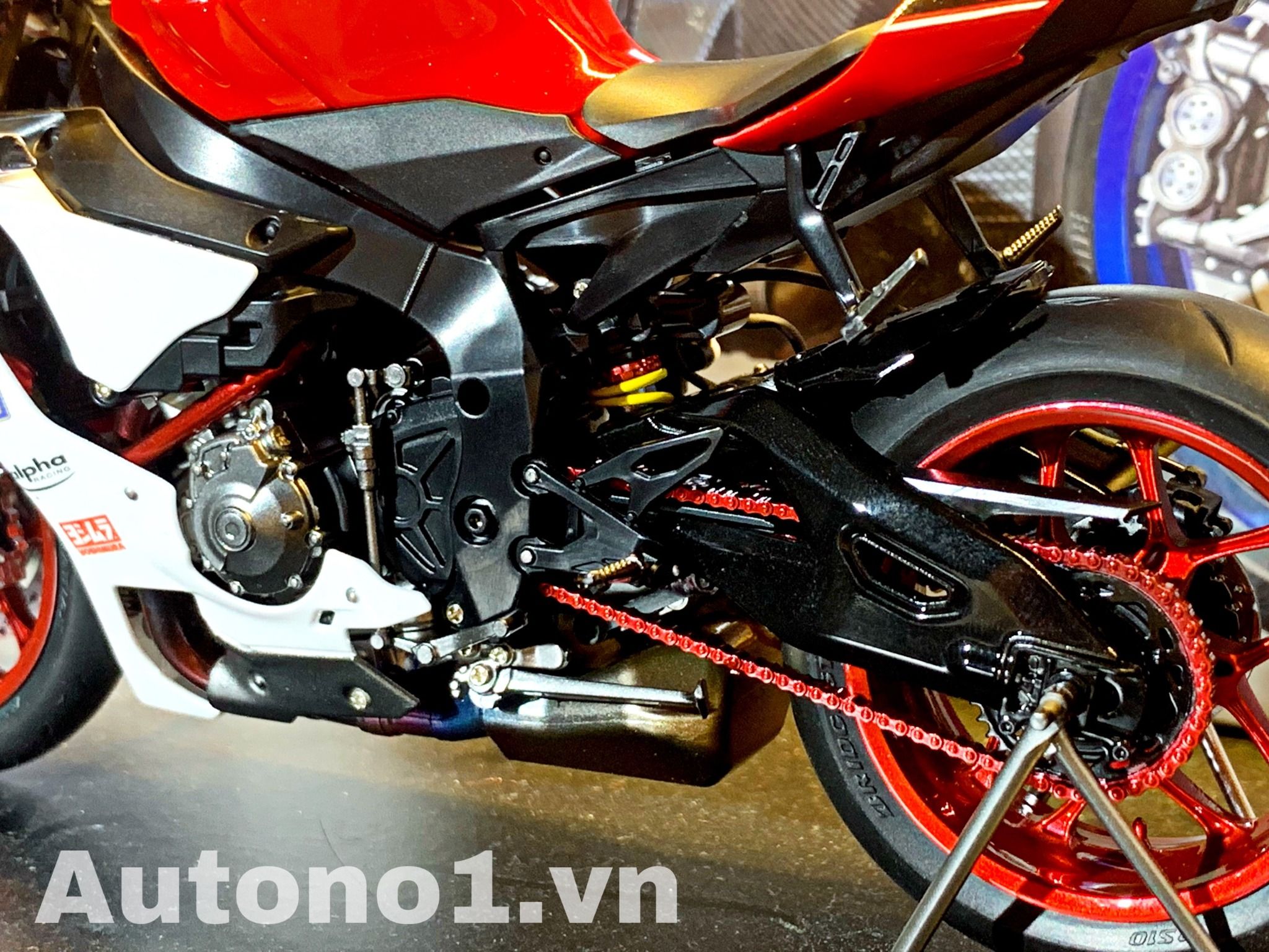 Mô hình xe Yamaha Yzf R1 Red White 1:12 Tamiya D080