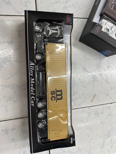 Mô hình xe đầu kéo container Mecedes Ben Actros có đầu kim loại 31x6x8cm tỉ lệ 1:36 8230