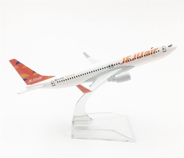 Mô hình máy bay vận chuyển Hàn Quốc Korea Jeju Air Boeing B737 16cm MB16038