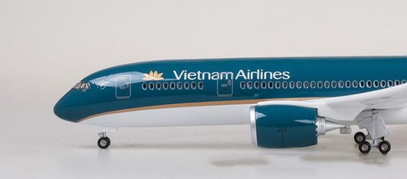 Mô hình máy bay Vietnam Airlines Dreamliner Boeing B787 47cm 1:130 có đèn led tự động theo tiếng vỗ tay hoặc chạm MB47002