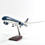  Mô hình máy bay Vietnam Airlines Dreamliner Boeing B787 47cm 1:130 có đèn led tự động theo tiếng vỗ tay hoặc chạm MB47002 