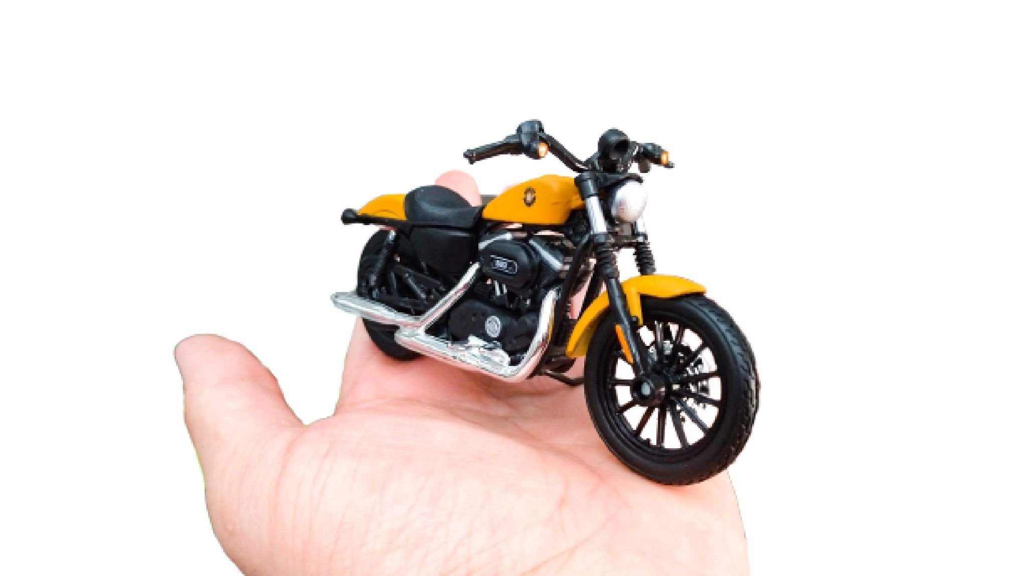 Mô hình xe Harley Davidson sportster iron 883 orange 1:18 Maisto 7373B