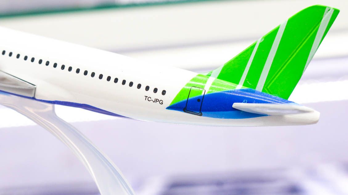 Mô hình máy bay Việt Nam Bamboo Airways Airbus A320 16cm MB16136