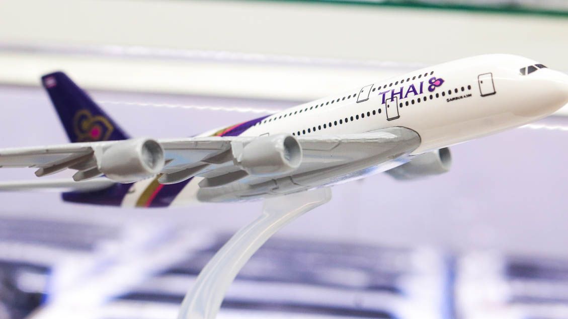 Mô hình máy bay Thai Airways Airbus A380 16cm MB16092