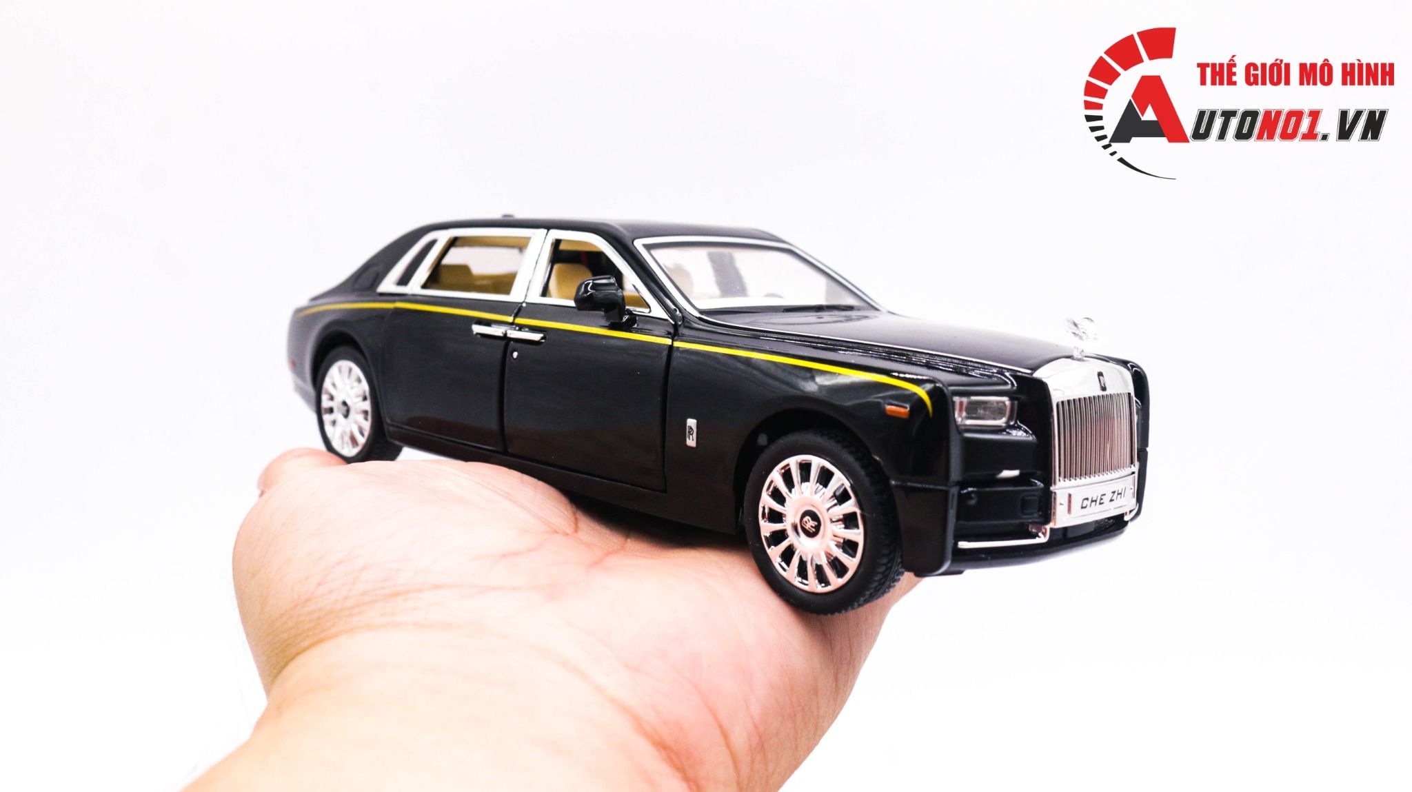  Mô hình xe Rolls Royce Phantom Trần Xe Bầu Trời Sao full open 1:24 Chezhi OT408 