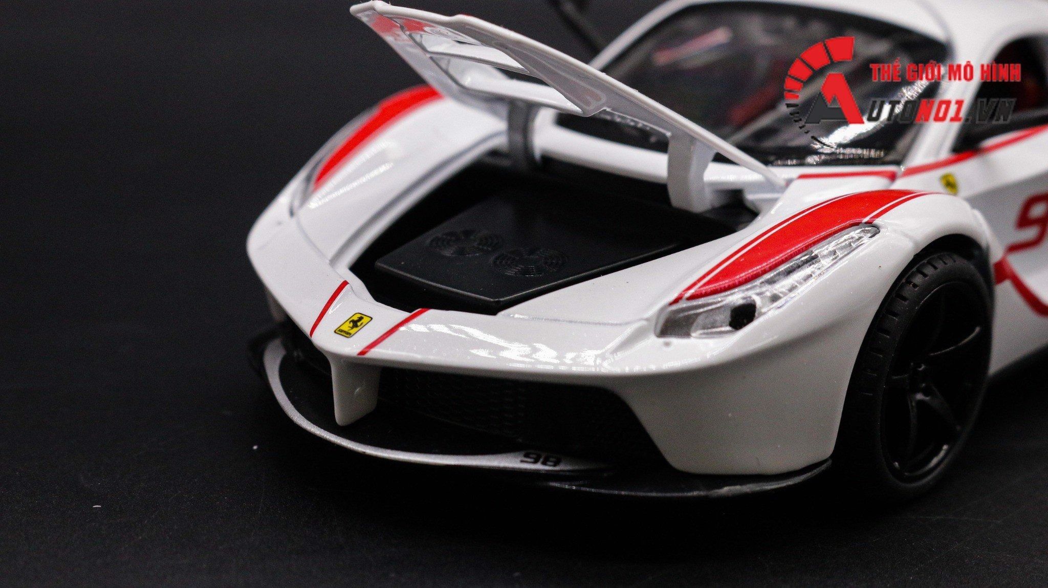 Mô hình xe Ferrari FXX K Evo tỉ lệ 1:24 Jiaye Model OT049