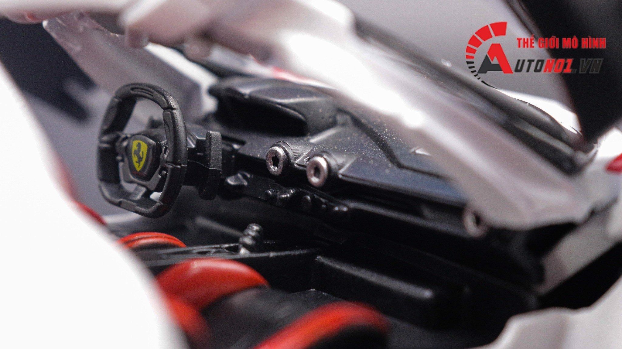 Mô hình xe Ferrari FXX K Evo tỉ lệ 1:24 Jiaye Model OT049