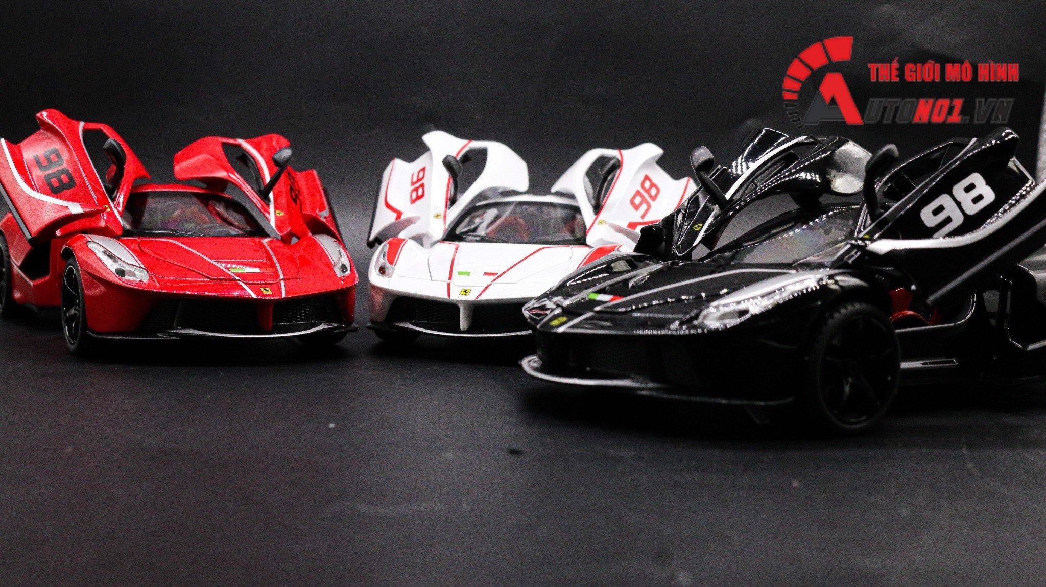 Mô hình xe Ferrari FXX K Evo tỉ lệ 1:24 Jiaye Model OT049