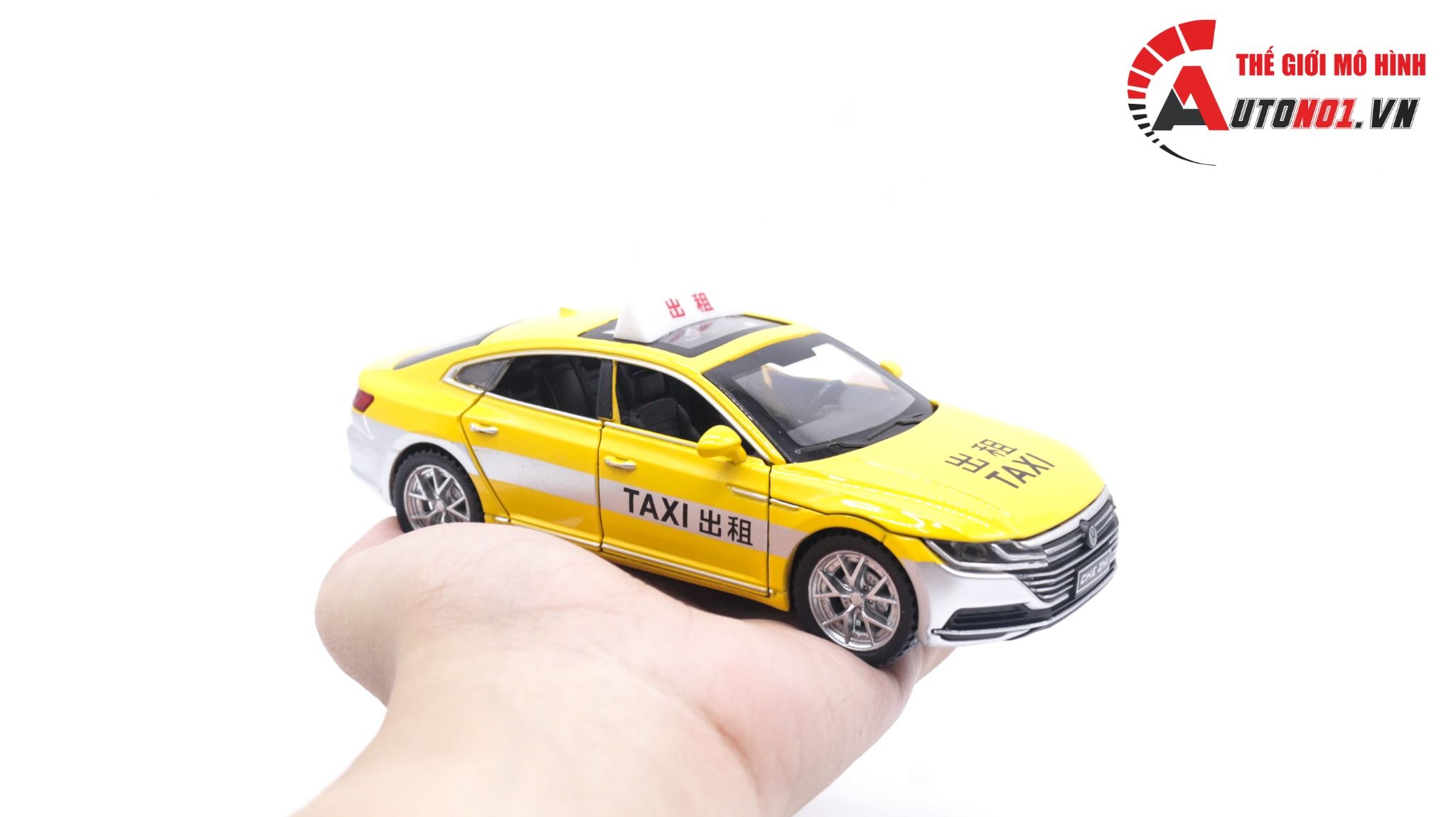 Mô hình xe ô tô Volkwagen CC sedan taxi tỉ lệ 1:32 Alloy model OT167